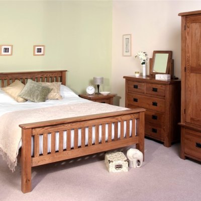 Riad Oak Bedroom