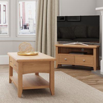 Omega Oak Living/Dining