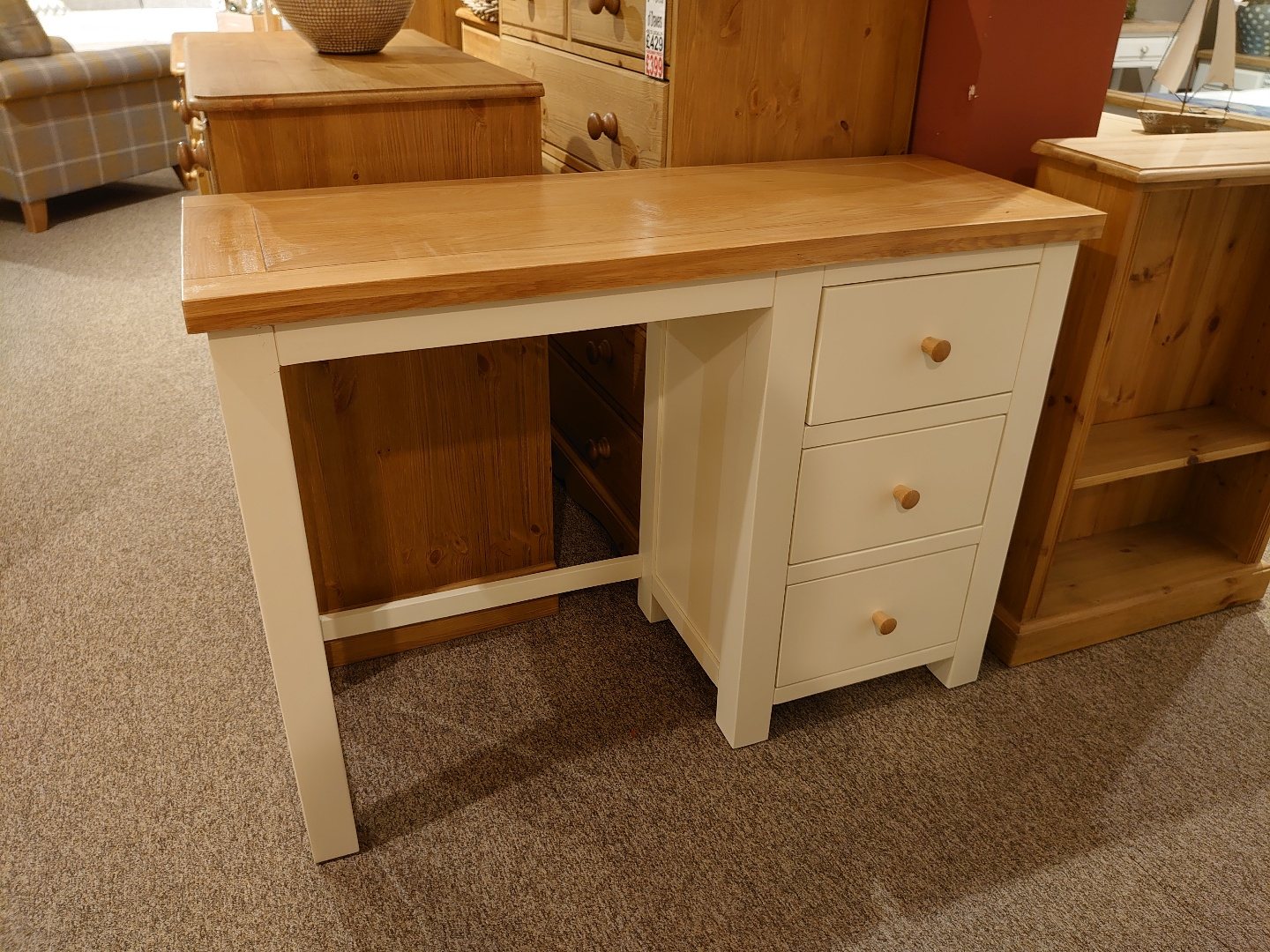 Bristol Ivory Dressing table Old Creamery Furniture