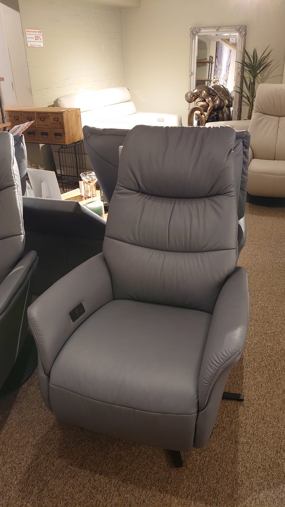 Clearance Himolla Azure Large Electric Recliner Chair Old Creamery