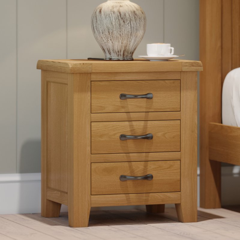 Oaken Oaken Compact 3 Drawer Bedside