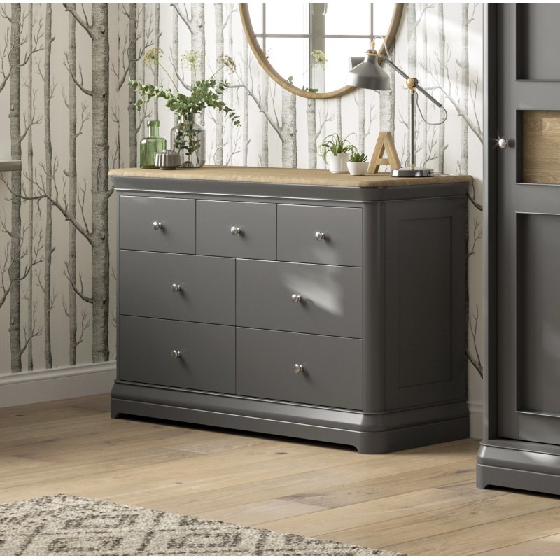 Normandy Bedroom Collection Normandy 2 + 2 Drawer Chest