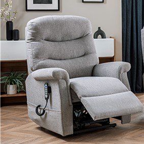 Celebrity Furniture Celebrity Hollingwell 3 Seater Recliner Sofa