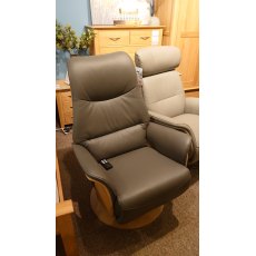Clearance Weybridge Swivel Chair