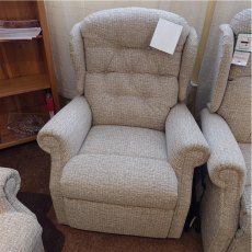 Clearance Celebrity Woburn Compact Lift & Rise Recliner
