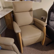 Clearance Lotus Electric Recliner Chair