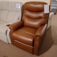 Clearance Celebrity Hollingwell Cloud Zero Chair with Power Headrest and Lumbar (Leather)