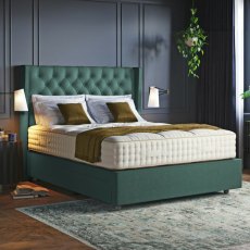 Harrison Flores Pure Performance Seasonal Turn Divan set