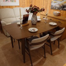 Clearance Marlow 160-215cm Extending Table with 4 Darcy Dining Arm Chairs