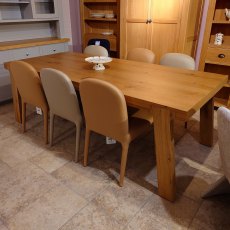 Clearance Quake Dining Table & 6 Dining Chairs