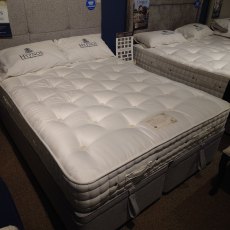 Clearance Hypnos Legacy III 5'0 mattress