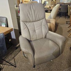 Clearance Himolla Lupo Large Maxi Recliner Chair with Heart Balance Clearance Himolla Lupo Large Maxi Recliner Chair with Heart Balance