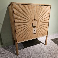 Clearance ercol Ibstone Universal Cabinet Clearance ercol Ibstone Universal Cabinet