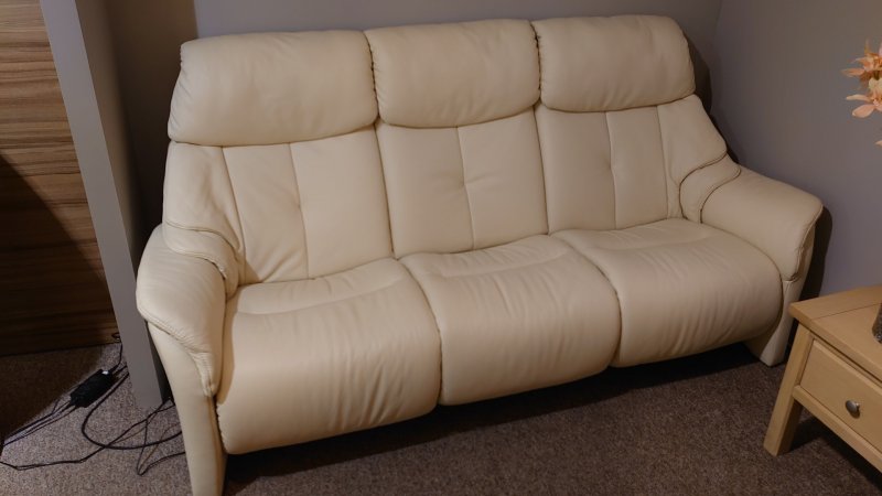 #Himolla Chester 3 Seater Fixed Sofa