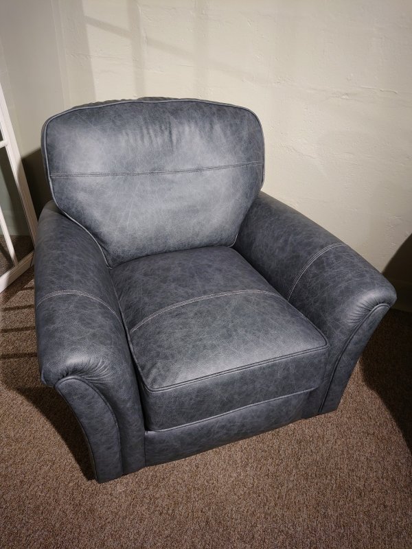 Clearance Parker Knoll Devonshire Armchair (Leather)