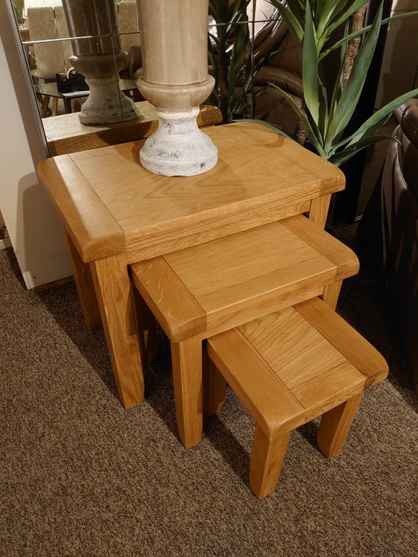 #Oaken Nest of Tables