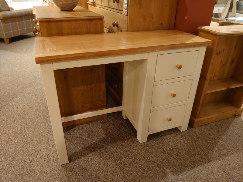 Clearance Bristol Ivory Dressing table