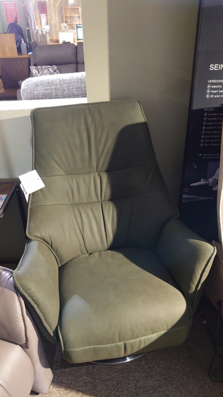 Clearance Himolla Seine Small Electric Recliner Chair