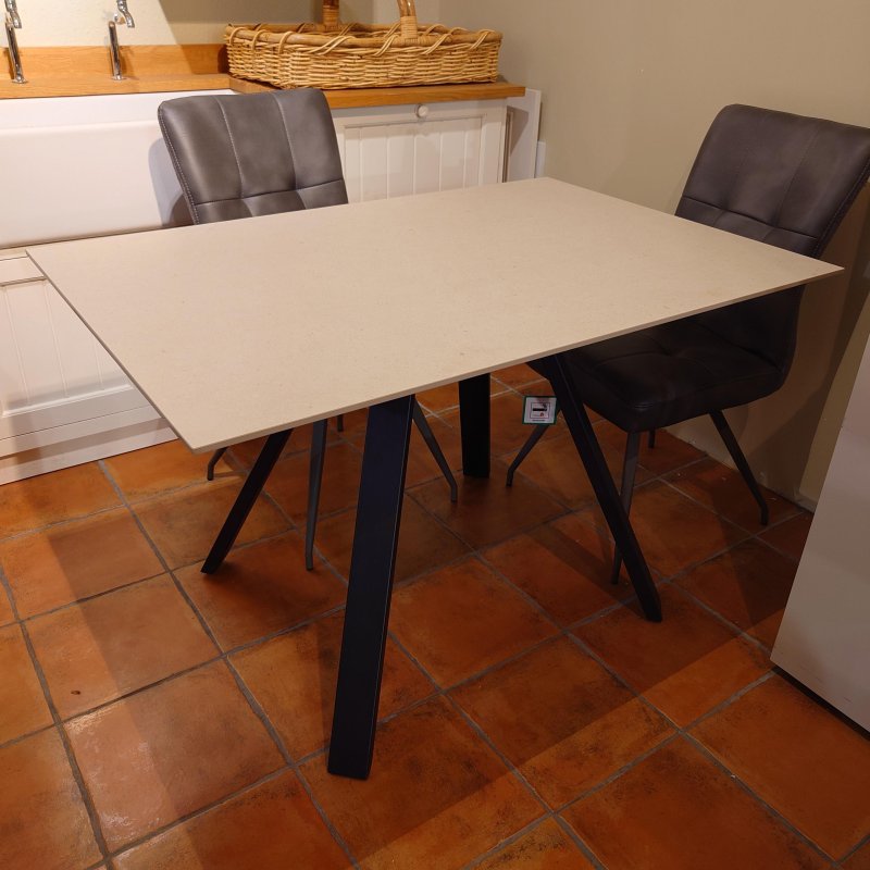 Clearance Ruan 1200 dining Table