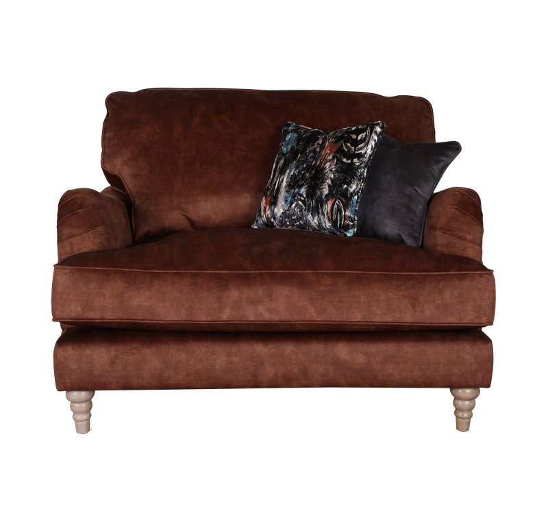 Beatrix Love Chair