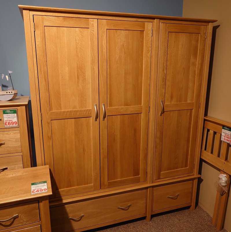 Clearance Lisbon Triple Wardrobe
