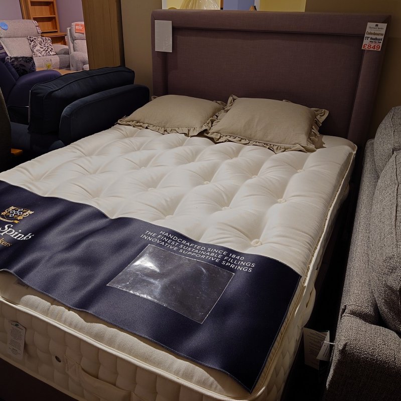 Clearance Harrison Lotus 5'0 Divan Set (Medium) with Colesbourne Headboard