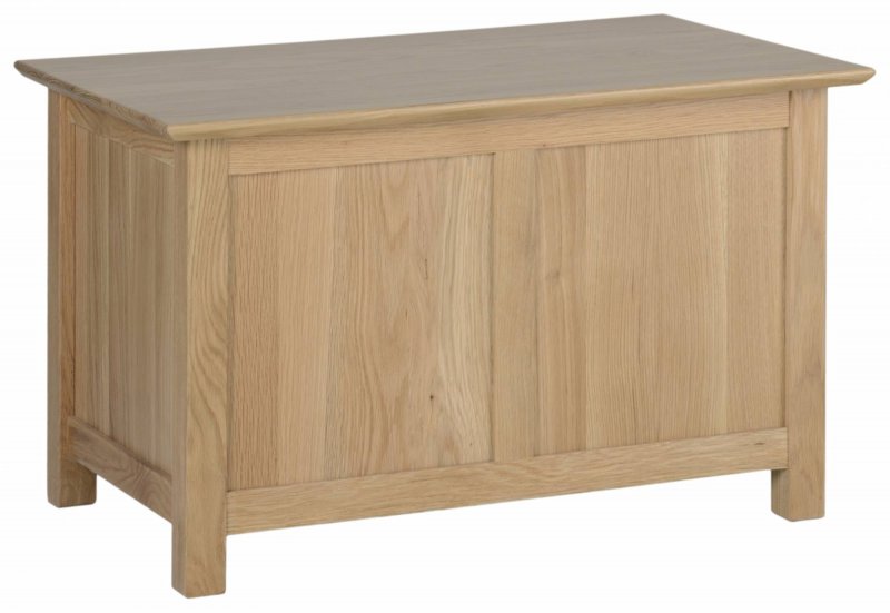 Lisbon Oak Small Blanket Box