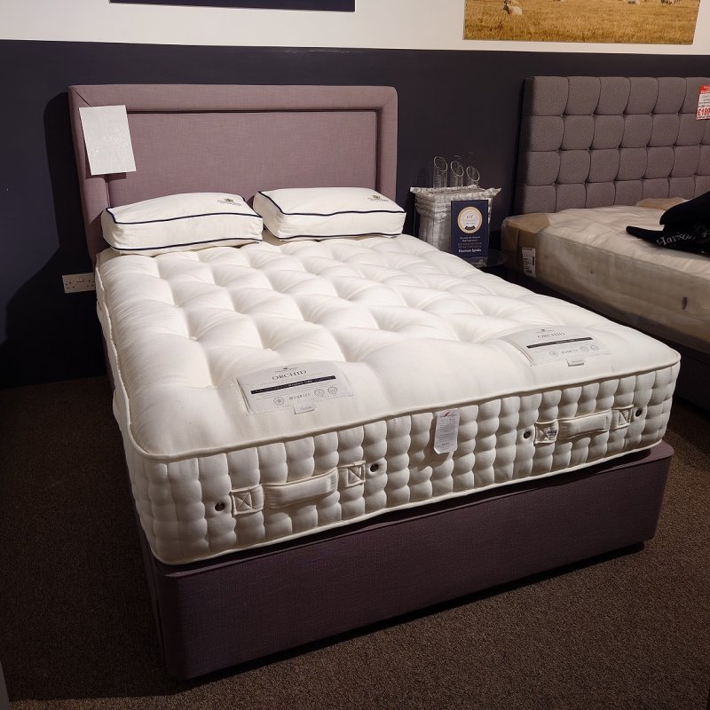 Clearance Harrison 5'0 Kingsize Orchid Divan Set with 2 Drawers & Colesbourne H/board (Gentle / Med)