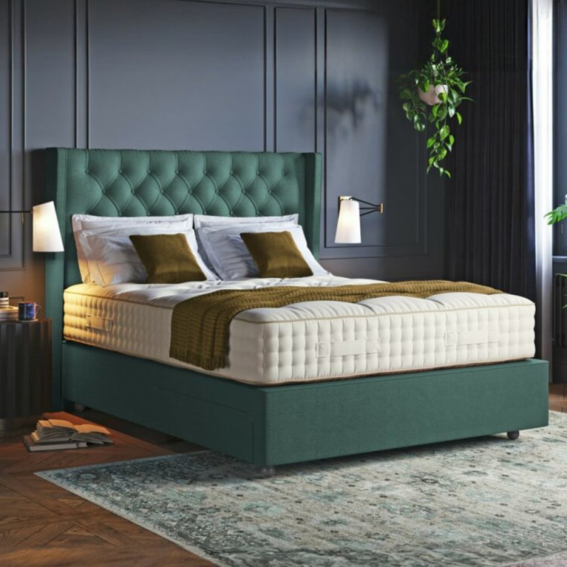 Harrison Flores Pure Performance Seasonal Turn Divan set