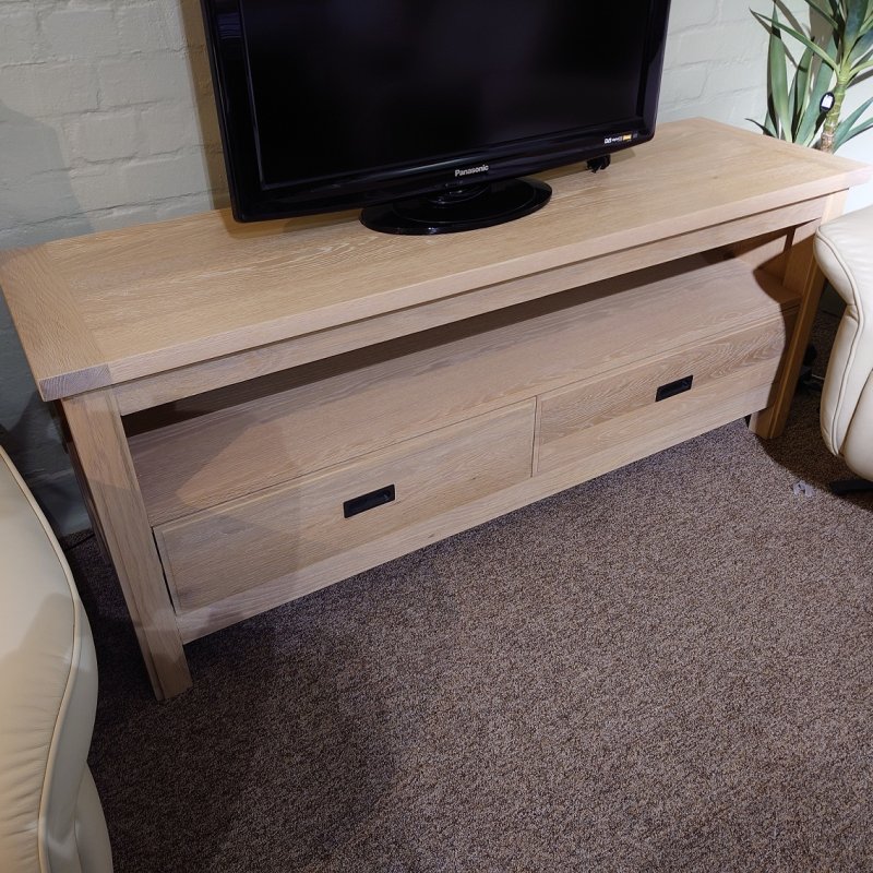 Clearance Peru TV Unit