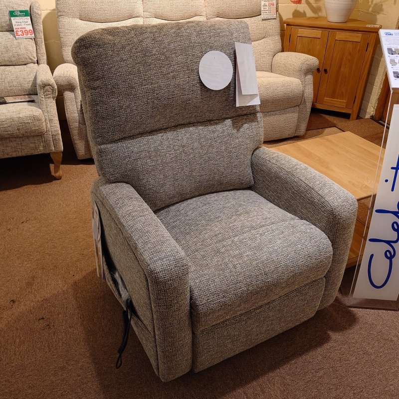 Clearance Celebrity Southwell Petite Cloud Zero Recliner
