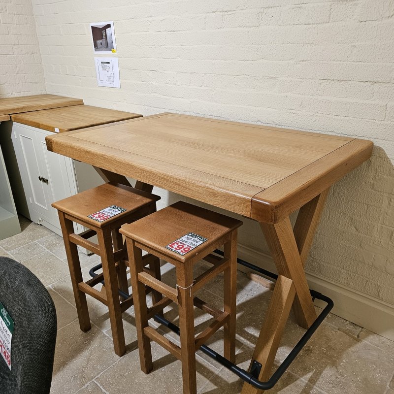 Clearance Wellington Oak Bar Table