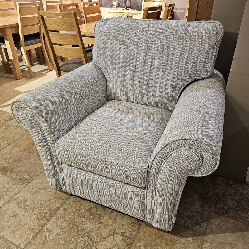 Clearance Ludlow Standard Armchair (Earl Herringbone)